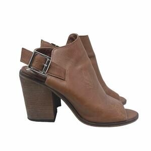 Steve Madden Talento brown leather peep toe heel size 8